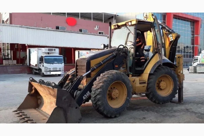 Экскаватор-погрузчик Caterpillar 434- фото № 4