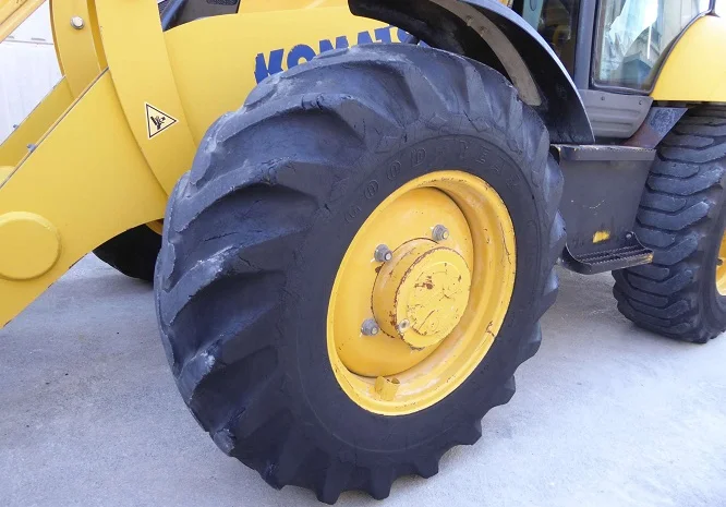 Экскаватор-погрузчик Komatsu WB 97 S- фото № 11