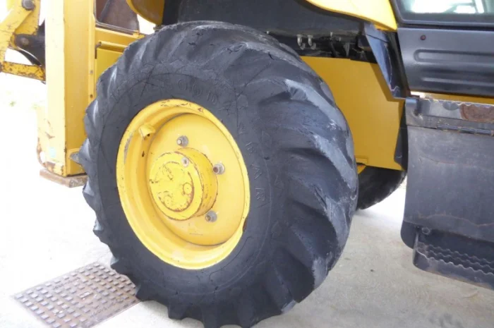 Экскаватор-погрузчик Komatsu WB 97 S- фото № 10