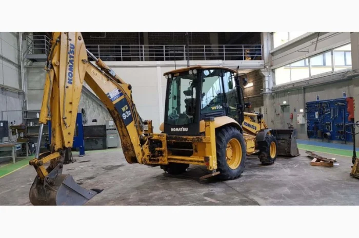 Экскаватор-погрузчик Komatsu WB93R-5EO- фото № 3