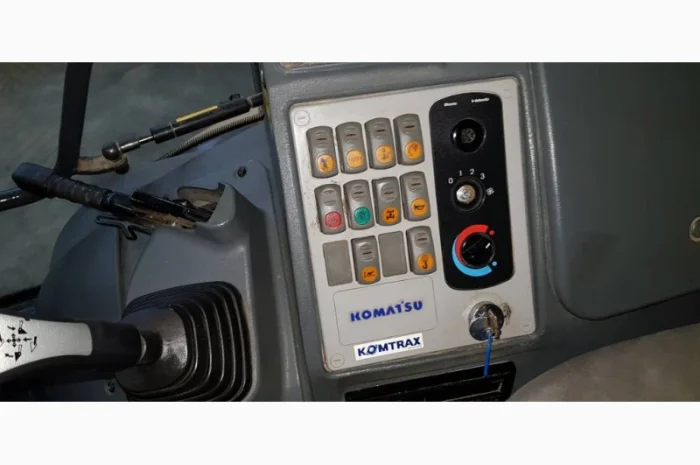 Экскаватор-погрузчик Komatsu WB93R-5EO- фото № 6