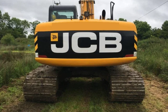 Гусеничный экскаватор JCB JS 160LC- фото № 6
