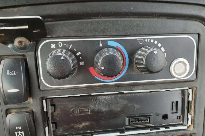 Экскаватор-погрузчик JCB 3CX. Киев- фото № 13