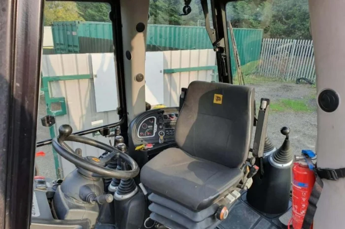 Экскаватор-погрузчик JCB 3CX. Киев- фото № 14