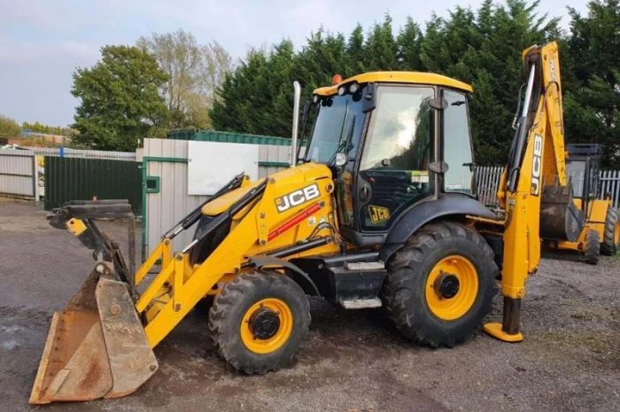 Экскаватор-погрузчик JCB 3CX. Киев- фото № 3