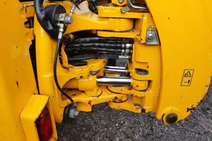 Экскаватор-погрузчик JCB 3CX. Киев- фото № 6