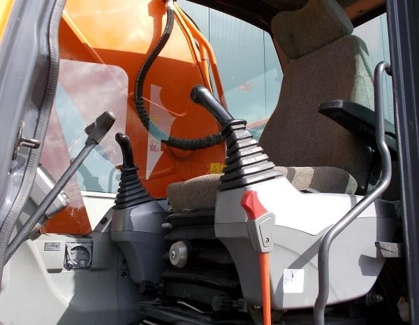 Doosan DX380LC экскаватор- фото № 3