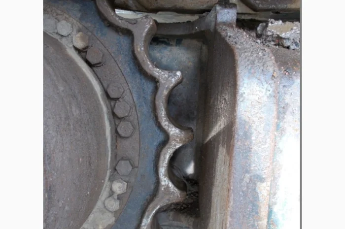 Гусеничный экскаватор Hyundai 210LC-9- фото № 10