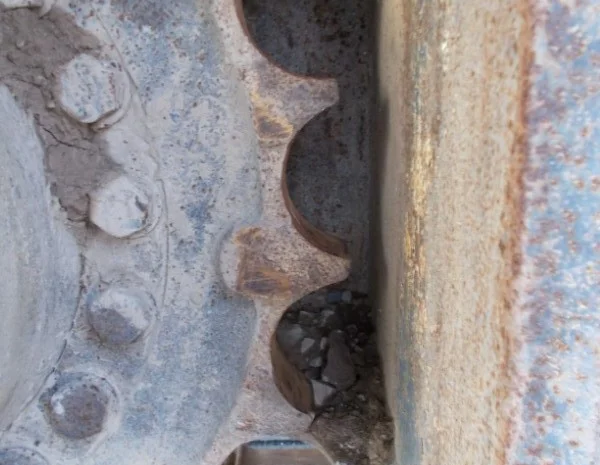 Гусеничный экскаватор JCB JS220LC- фото № 10