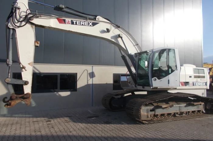 Экскаватор Atlas-Terex TC225LC на гусеничном ходу- фото № 1