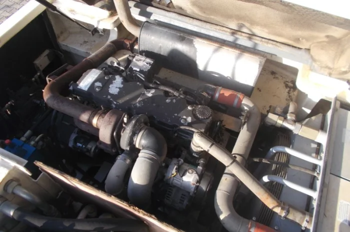 Экскаватор Atlas-Terex TC225LC на гусеничном ходу- фото № 5