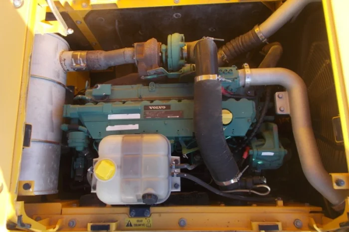 Гусеничный экскаватор Volvo EC300DL- фото № 4