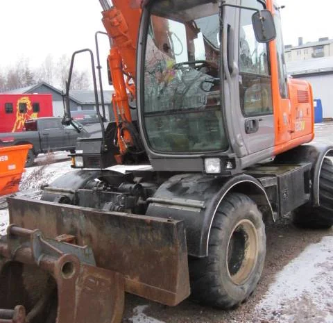 Экскаватор Hitachi ZX 130 W- фото № 7