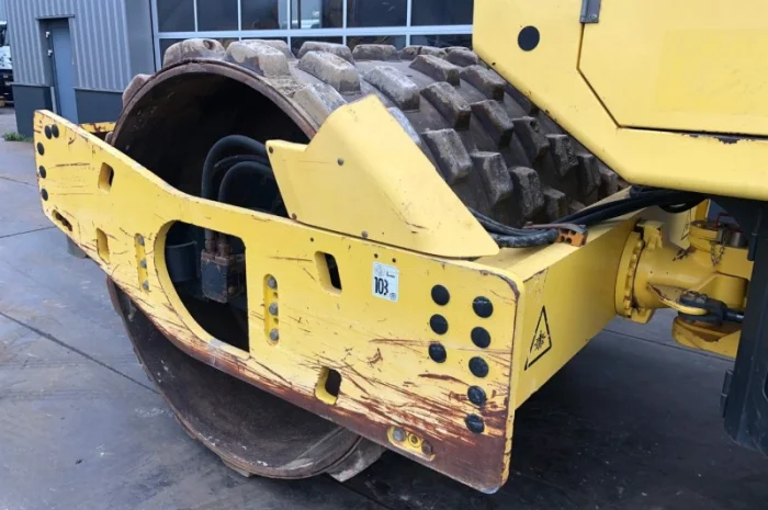 Дорожный каток Bomag BW 213-D4- фото № 5