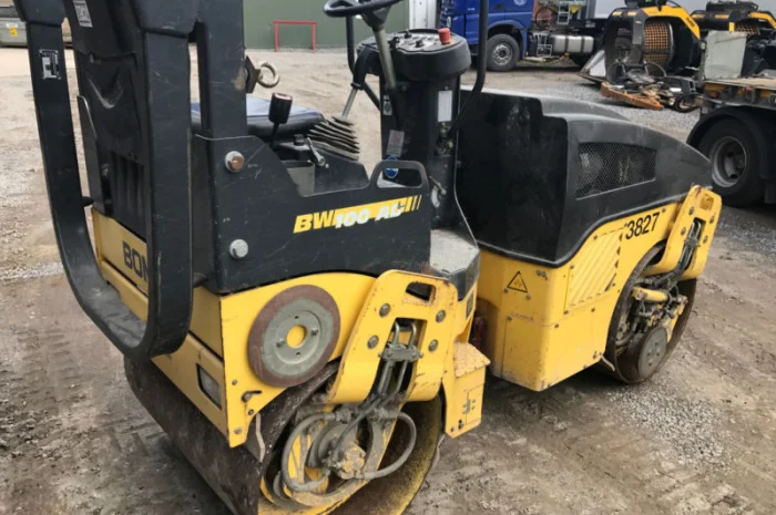Дорожный каток Bomag BW 100 AD- фото № 3