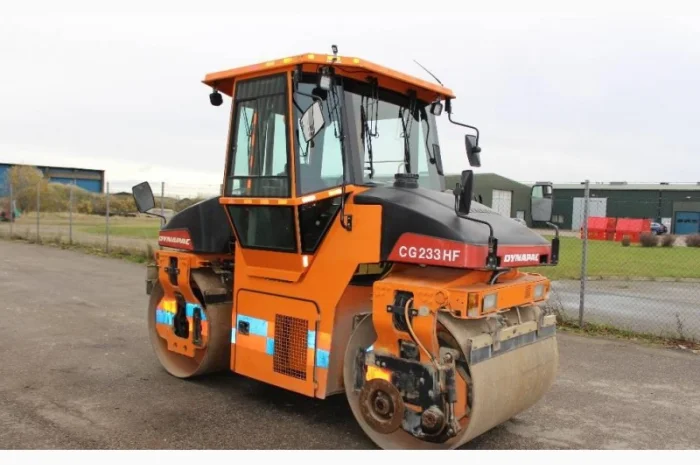 Дорожный каток Dynapac CG 233 HF- фото № 1