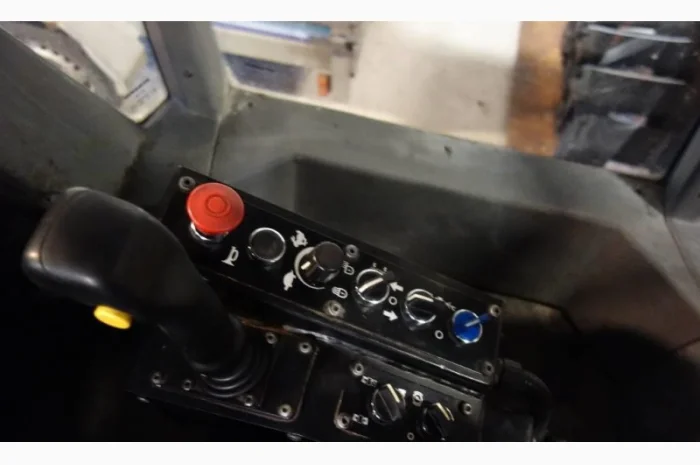 Дорожный каток Dynapac CG 233 HF- фото № 5