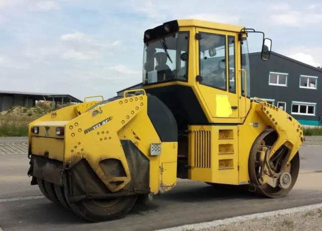 Комбинированный каток Bomag BW 151 AC в наличии- фото № 2