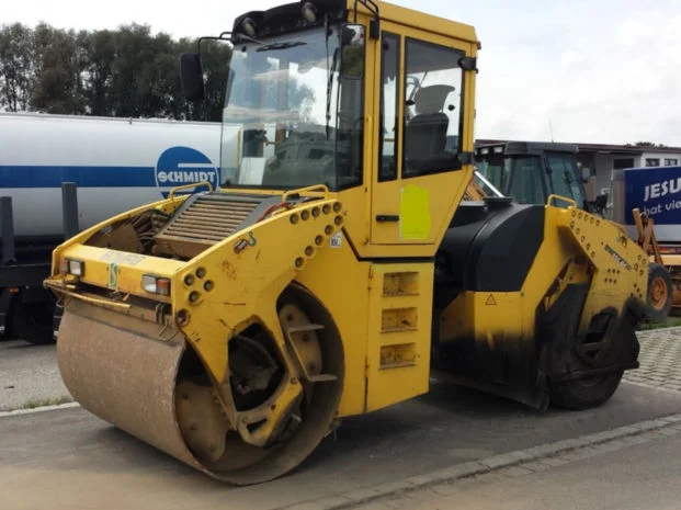 Комбинированный каток Bomag BW 151 AC в наличии- фото № 9