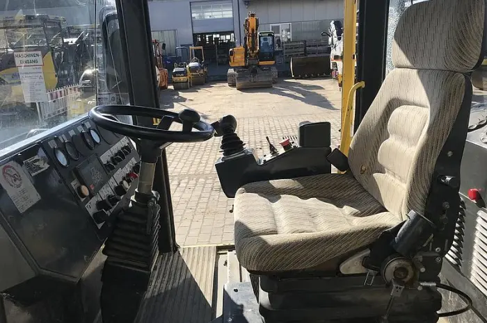 Каток Тандемный Bomag BW 174 AС- фото № 14