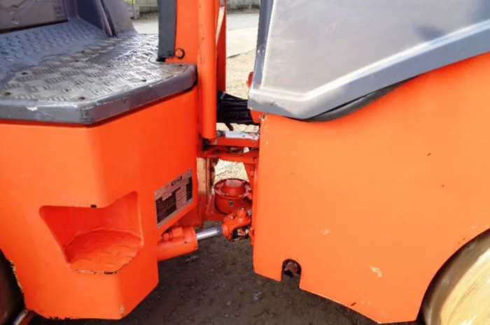 Тандемный каток Hamm HD 12 VV- фото № 7