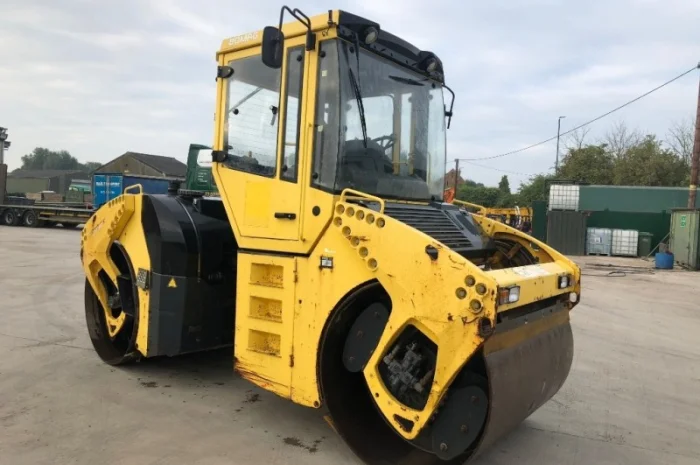 Гладковальцевый каток BOMAG BW161 AD-4- фото № 1