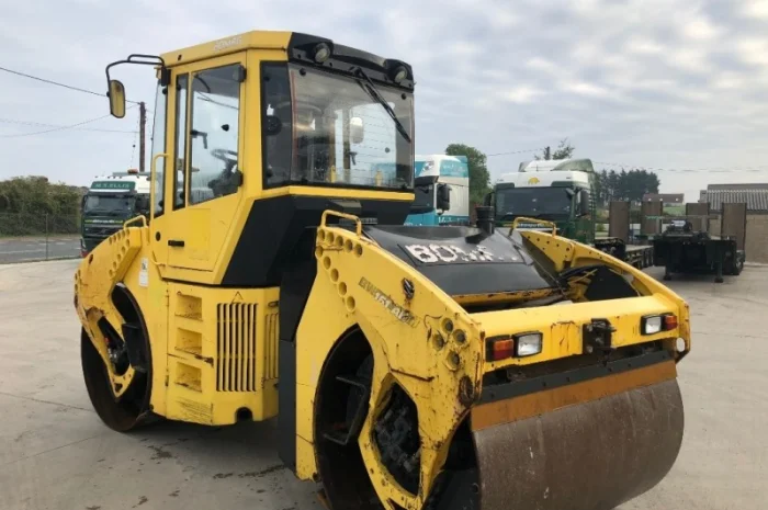 Гладковальцевый каток BOMAG BW161 AD-4- фото № 11