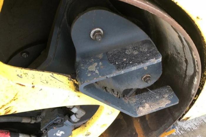 Гладковальцевый каток BOMAG BW161 AD-4- фото № 15