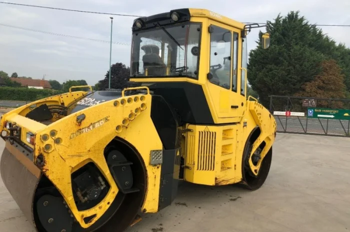 Гладковальцевый каток BOMAG BW161 AD-4- фото № 2