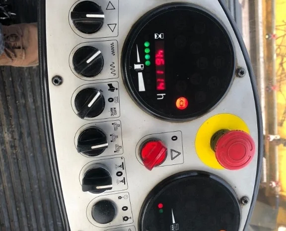 Гладковальцевый каток BOMAG BW161 AD-4- фото № 3