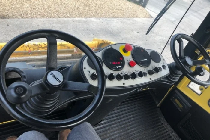 Гладковальцевый каток BOMAG BW161 AD-4- фото № 6