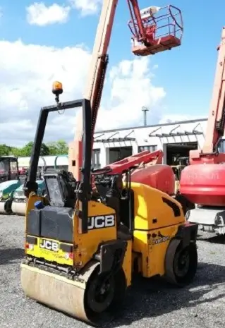Дорожный каток JCB VMT 260- фото № 7
