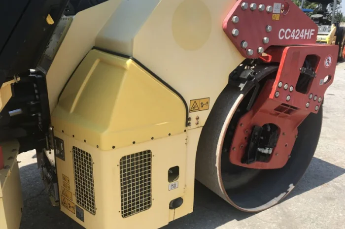 Тандемный каток Dynapac CC 424 HF- фото № 12