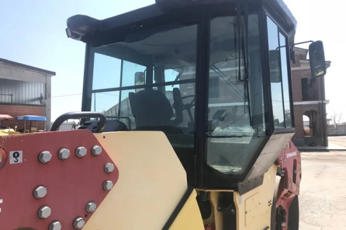 Тандемный каток Dynapac CC 424 HF- фото № 2