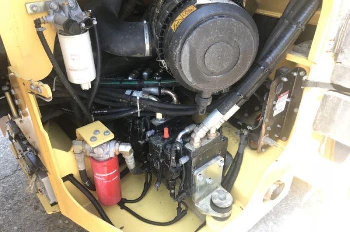 Тандемный каток Dynapac CC 424 HF- фото № 10