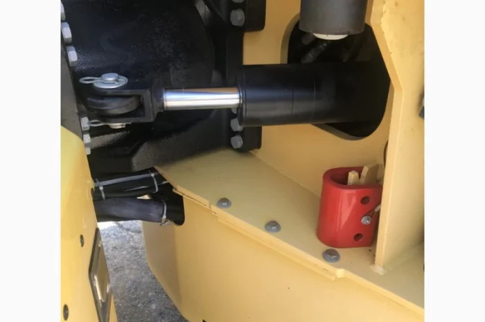 Тандемный каток Dynapac CC 424 HF- фото № 7