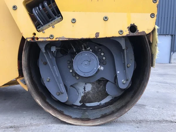 Тандемный каток Hamm HD 090V- фото № 10