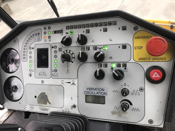 Тандемный каток Hamm HD 090V- фото № 6