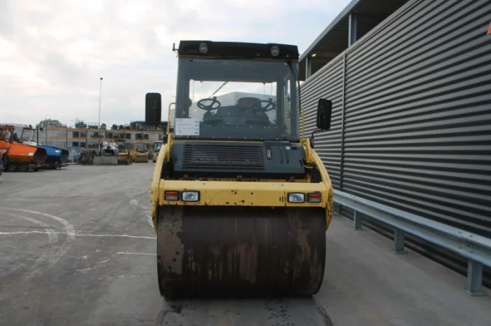 Комбинированный каток Bomag BW 161 AD-4. Строительная техника б/у- фото № 3