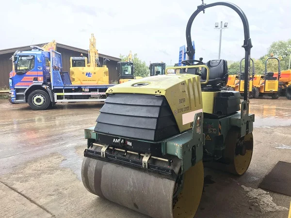 Гладковальцовый каток Ammann AV26-2- фото № 1