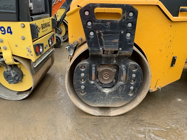 Тандемный каток JCB VMT430 2015 года- фото № 4