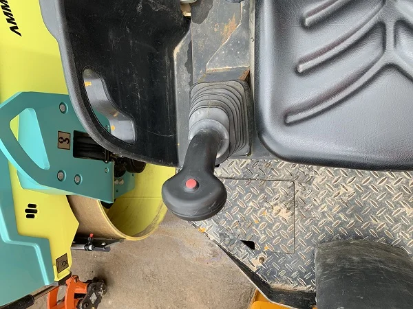 Тандемный каток JCB VMT430 2015 года- фото № 13