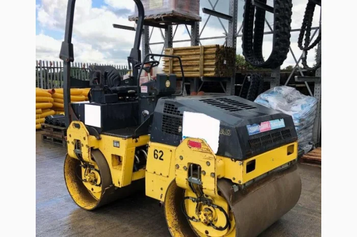 Комбинированный каток Bomag BW 138 AD 2009 года- фото № 4