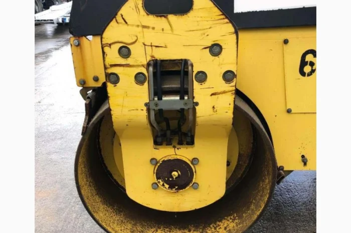 Комбинированный каток Bomag BW 138 AD 2009 года- фото № 7