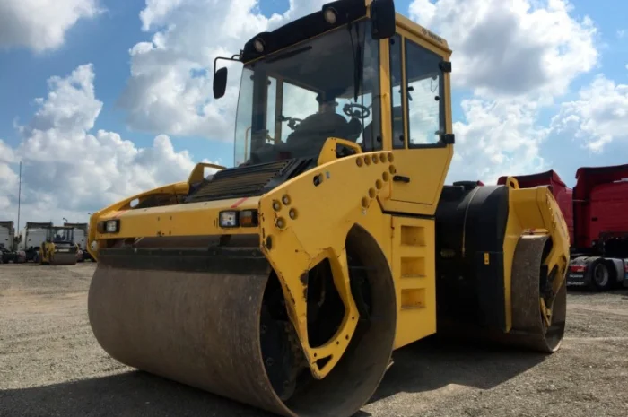 Тандемный каток Bomag BW 202 AD-4 2014 года- фото № 1