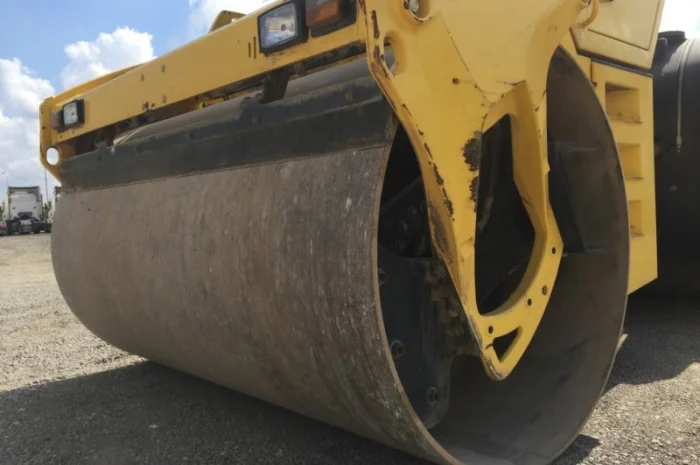 Тандемный каток Bomag BW 202 AD-4 2014 года- фото № 3