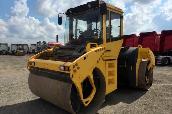 Тандемный каток Bomag BW 202 AD-4 2014 года- фото № 16