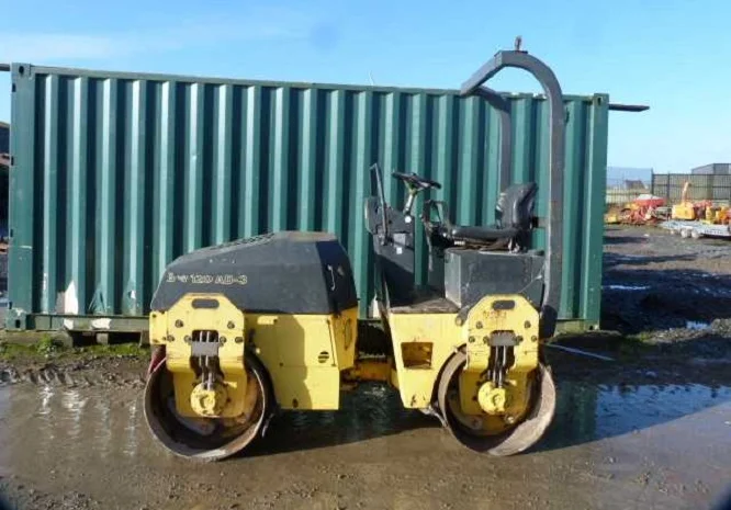 Тандемный каток Bomag BW120 AD3- фото № 7