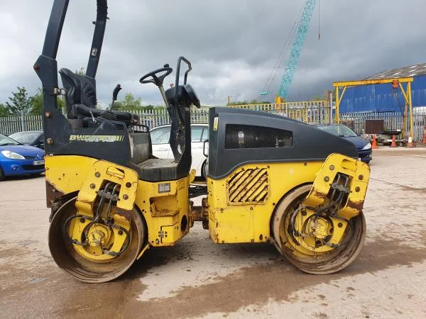 Комбинированный каток Bomag BW 120-4AD- фото № 4