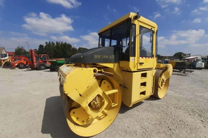 Двухвальцовый каток Bomag BW 184 AD- фото № 2
